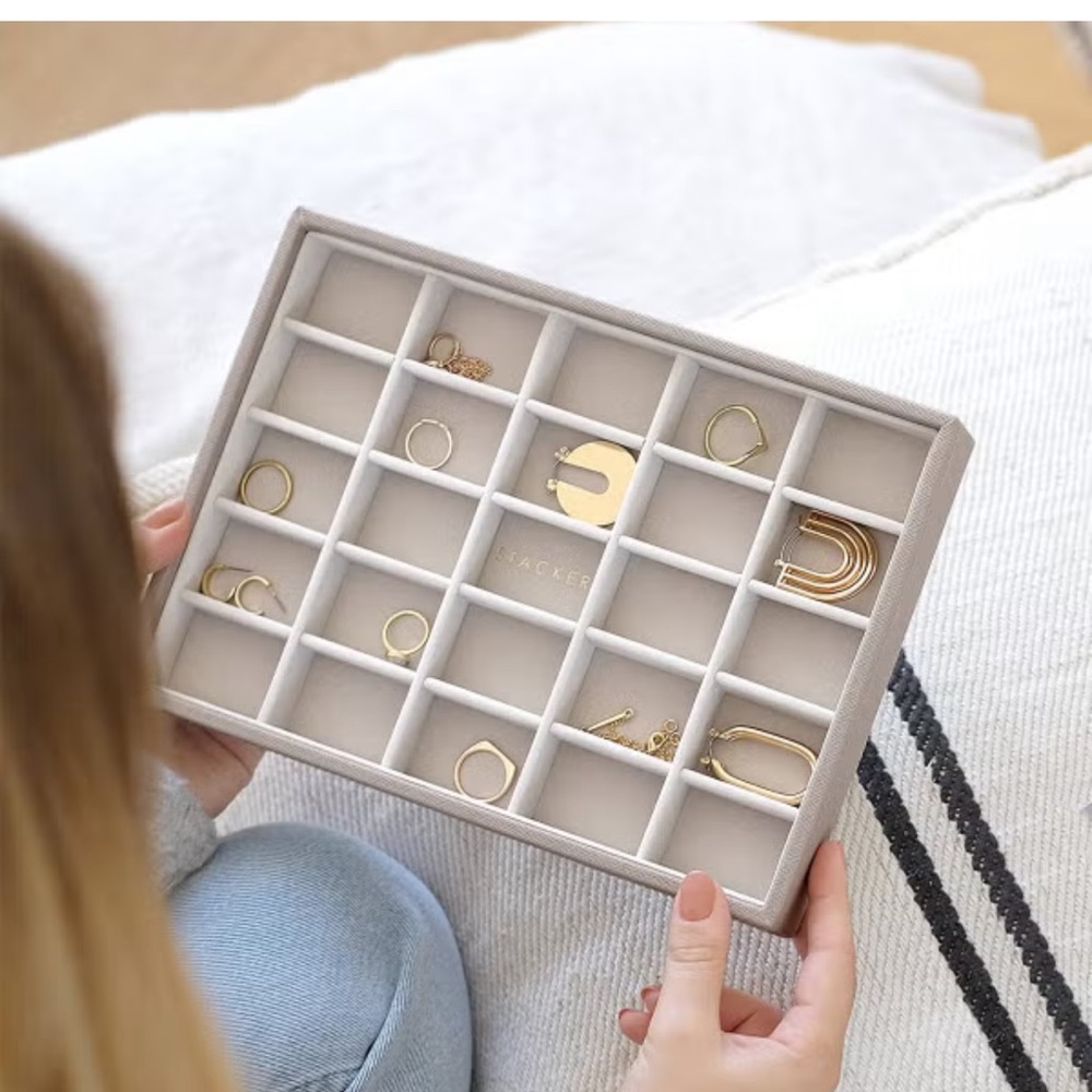 Stackers Classic Taupe jewelry organizer 🤎